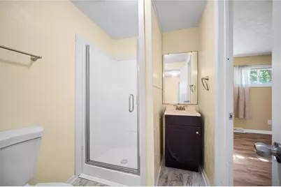 716 Saint Clair Ave, Jeannette, PA 15644 - Photo 14