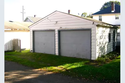 324 McClure Ave, Sharon, PA 16146 - Photo 4