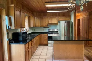 190 Sara Ln, Clinton Township, PA 16374 - Photo 8