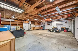 571 Buckeye Dr, South Pymatuning Township, PA 16150 - Photo 28