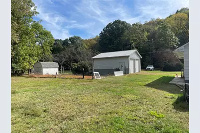 239 Sleepy Hollow Dr, Sugarcreek Boro, PA 16323 - Photo 12