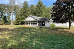 239 Sleepy Holw Dr, Sugarcreek Boro, PA 16323 - Photo 4