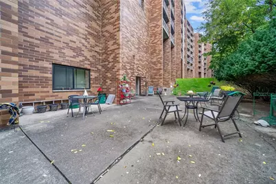 1500 Cochran Rd #412, Scott Township, PA 15243 - Photo 40