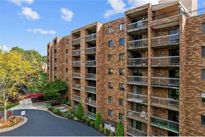 1500 Cochran Rd #412, Scott Township, PA 15243 - Photo 2