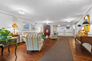 1500 Cochran Rd, Scott Township, PA 15243 - Photo 6