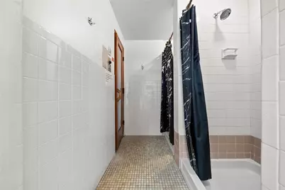 1500 Cochran Rd #412, Scott Township, PA 15243 - Photo 34