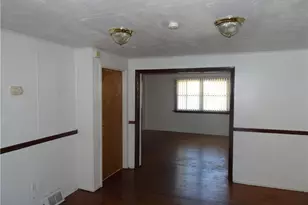 227 S 6th St, Youngwood, PA 15697 - Photo 12