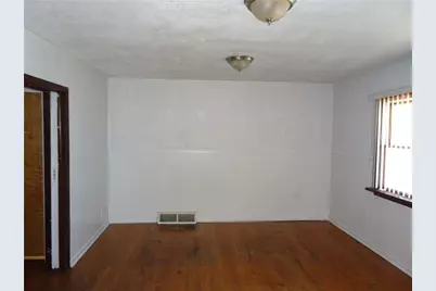 227 S 6th St, Youngwood, PA 15697 - Photo 8