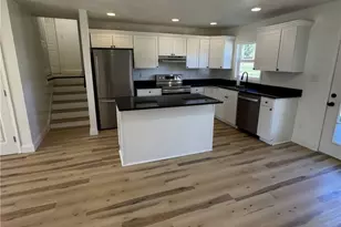 3 Collingate Dr, Rostraver, PA 15089 - Photo 2