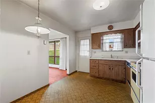 26 Petrak St, Fallowfield, PA 15022 - Photo 6