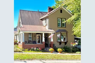 624 Center St, Smithton, PA 15479 - Photo 1