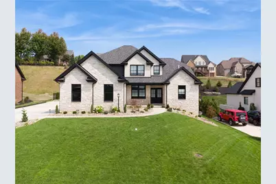 1041 Skyline Dr, Cecil, PA 15317 - Photo 1