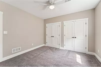 1041 Skyline Dr, Cecil, PA 15317 - Photo 30