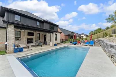 1041 Skyline Dr, Cecil, PA 15317 - Photo 34