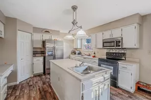 232 Carriage Blvd, Pittsburgh, PA 15239 - Photo 12