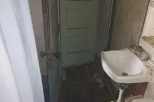 296 Dakota Ave, East Pittsburgh, PA 15202 - Photo 8