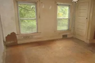 296 Dakota Ave, East Pittsburgh, PA 15202 - Photo 6