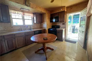 300 Marie St, Glassport, PA 15045 - Photo 6