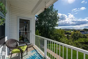 219 Adams Pointe Blvd, Adams Township, PA 16046 - Photo 4