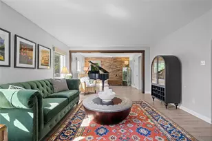 186 Mohawk Dr, Pittsburgh, PA 15228 - Photo 6