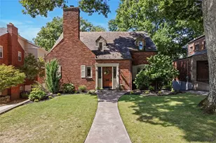 186 Mohawk Dr, Pittsburgh, PA 15228 - Photo 1