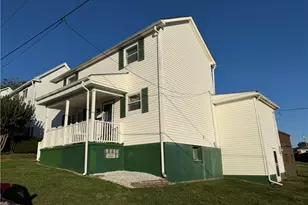 243 S Sycamore, Mt Pleasant Boro, PA 15666 - Photo 2