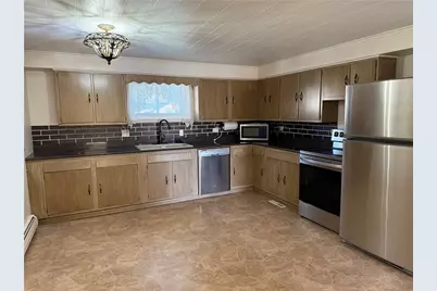 243 S Sycamore, Mt Pleasant Boro, PA 15666 - Photo 6