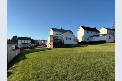 243 S Sycamore, Mt Pleasant Boro, PA 15666 - Photo 26