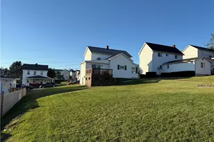 243 S Sycamore, Mt Pleasant Boro, PA 15666 - Photo 26