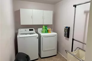 243 S Sycamore, Mt Pleasant Boro, PA 15666 - Photo 12