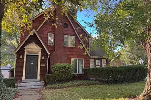 329 Norris St, Sharon, PA 16146 - Photo 2