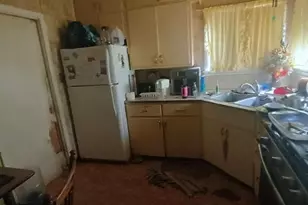 1718 W 56th St, Erie City, PA 16509 - Photo 10