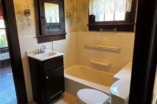 309 Harding St, New Castle, PA 16101 - Photo 14