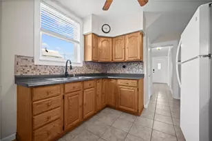 616 Rossmore Ave, Pittsburgh, PA 15226 - Photo 10