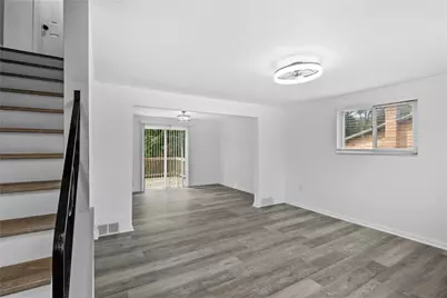 248 Shenandoah Dr, Pittsburgh, PA 15235 - Photo 6