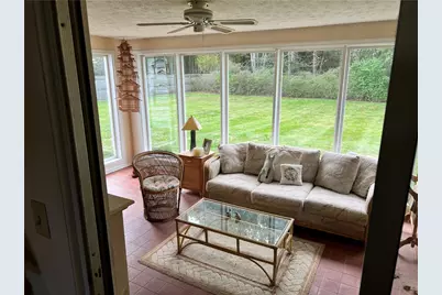 19 E Greenville Dr, Greenville Boro, PA 16125 - Photo 18