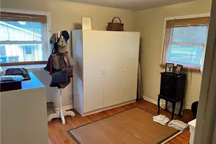 19 E Greenville Dr, Greenville Boro, PA 16125 - Photo 12