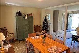 19 E Greenville Dr, Greenville Boro, PA 16125 - Photo 6