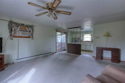 672 Tulip Dr, New Brighton, PA 15066 - Photo 6