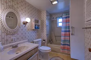 672 Tulip Dr, New Brighton, PA 15066 - Photo 10