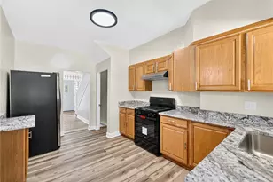 345 Johnston Ave, Pittsburgh, PA 15207 - Photo 10