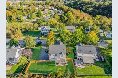 306 Oak Wood Cir, South Fayette, PA 15057 - Photo 10