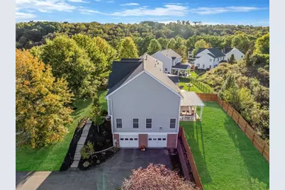 306 Oak Wood Cir, South Fayette, PA 15057 - Photo 14