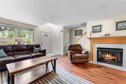 1009 W Waterford Ct, North Strabane, PA 15317 - Photo 4