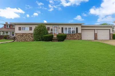 1105 Darlington Rd, Patterson Township, PA 15010 - Photo 1