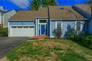 2624 Hunters Point Dr, Pittsburgh, PA 15090 - Photo 1