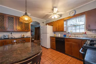 1605 Hawthorne St, Pittsburgh, PA 15201 - Photo 10