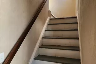 219 Quay St, Vandergrift, PA 15629 - Photo 10