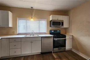 219 Quay St, Vandergrift, PA 15629 - Photo 8