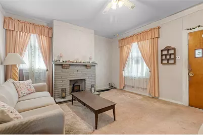 241 W State St, Oakdale, PA 15071 - Photo 8